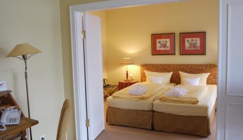 One-Bedroom Suite