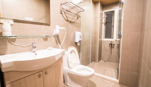 Double or Twin Room with Mountain View