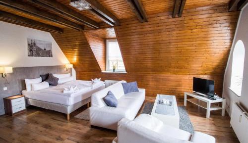 One-Bedroom Apartment with Water View