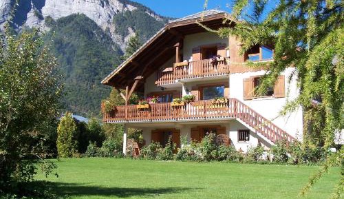 Five-Bedroom Chalet (6-12 People)