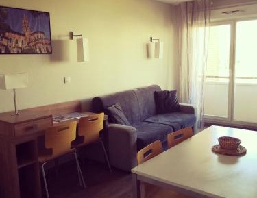 Apartment (6 Adults)