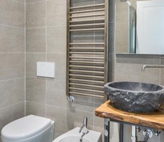 Deluxe Double Room (2 Adults + 1 Child)