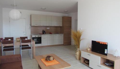 One-Bedroom Apartment with Balcony