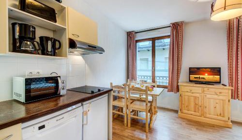Studio (4 Adults)