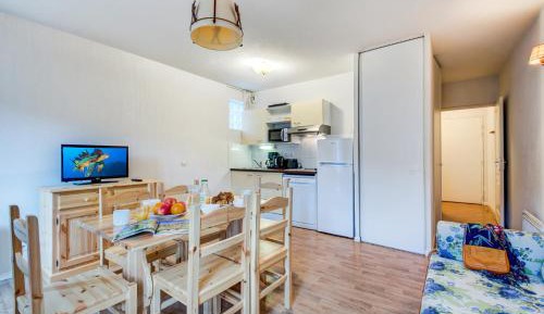 2-Room Apartment (4/5 People)