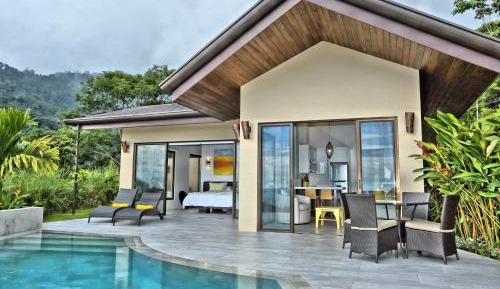Suite with Private Pool
