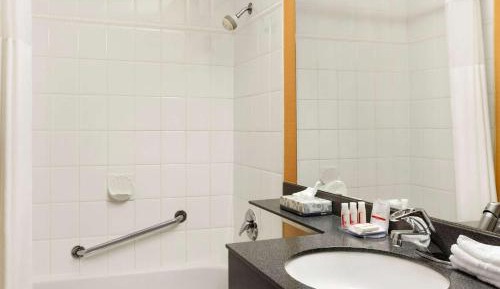 Double Room with Two Double Beds - Non-Smoking