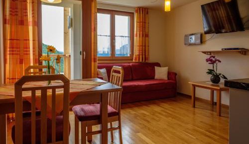 One-Bedroom Apartment (2 Adults)