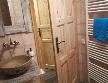 Apartment with Kitchenette