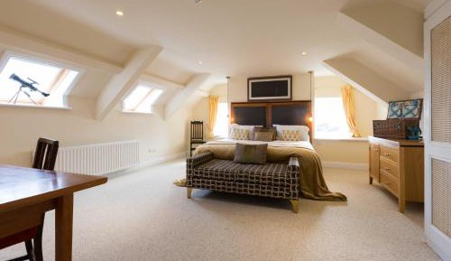 Deluxe Sea View King Room 