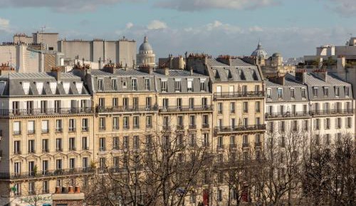 Parisian twin room