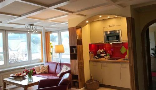 One-Bedroom Apartment with Shower