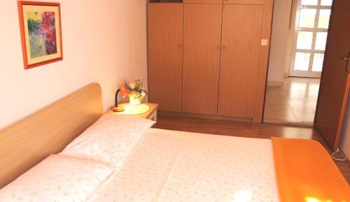 Two-Bedroom Apartment (4 Adults)