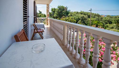 Three-Bedroom Apartment with Balcony