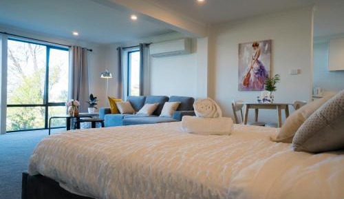 Deluxe Bungalow with Sea View