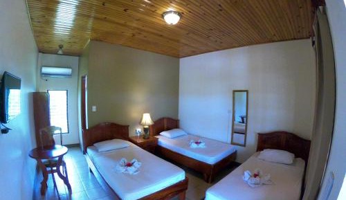 Triple Room with Private Bathroom