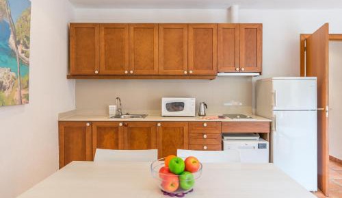 Studio (2 Adults)