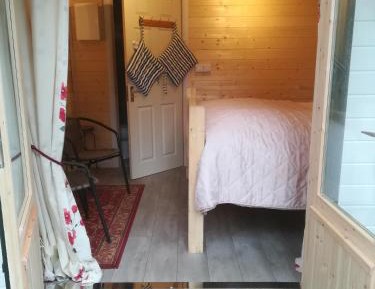 Deluxe Double Room with Shower