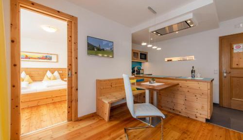 Superior One-Bedroom Apartment