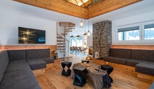 Five-Bedroom Holiday Home