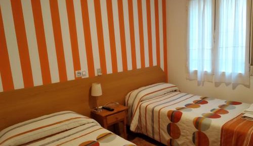 Twin Room with Bath