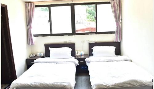 King Room with Mountain View