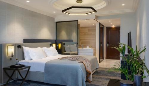 New Executive Room with no lounge accesses