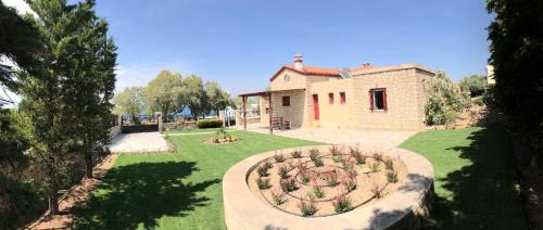 Villa - Beach Front