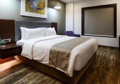 Premier Queen Room - Smoking with 20% discount on F&B and Spa