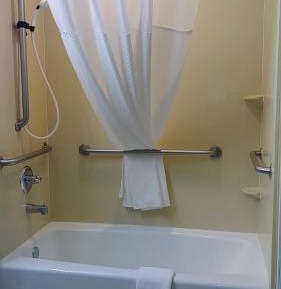 Deluxe Queen Room with Two Queen Beds- Disability Access - Non-Smoking
