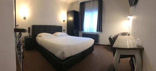 Deluxe Double Room with Bath