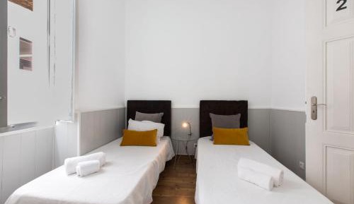 Double or Twin Room with Shared Bathroom