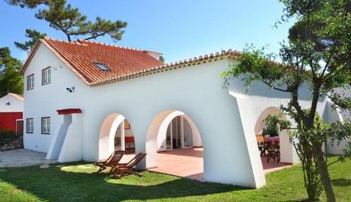 Four-Bedroom Holiday Home