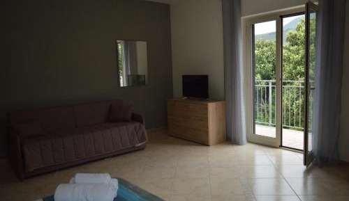 Double or Twin Room with Bathroom