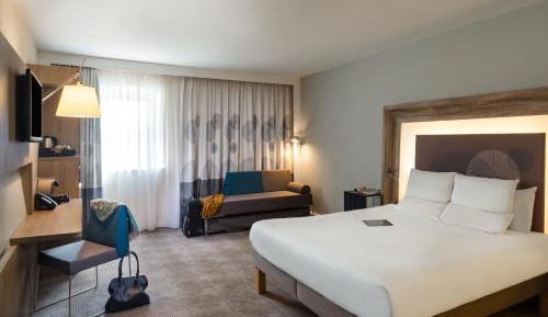 Superior Premium Queen Room with Sofa Bed