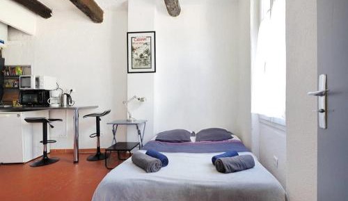Studio Apartment