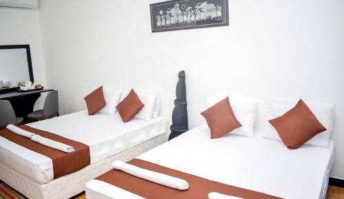 Deluxe Family Room