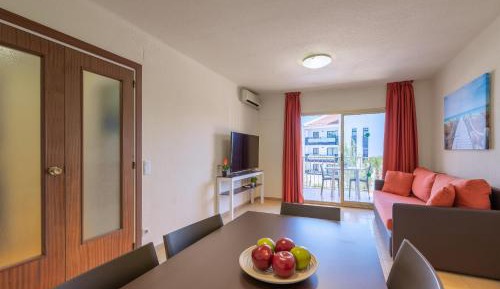 Two-Bedroom Apartment (6 Adults)