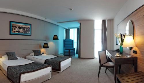 Superior Double or Twin Room with Balcony and Sea View