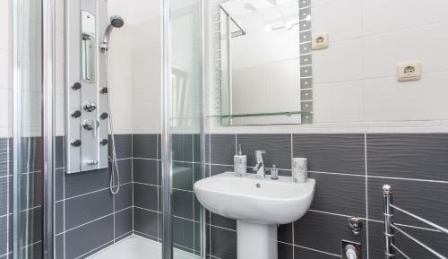 One Bedroom Apartment