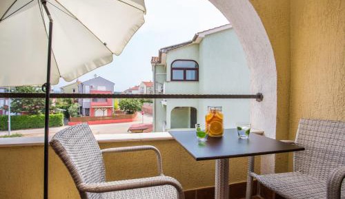One Bedroom Apartment with Balcony
