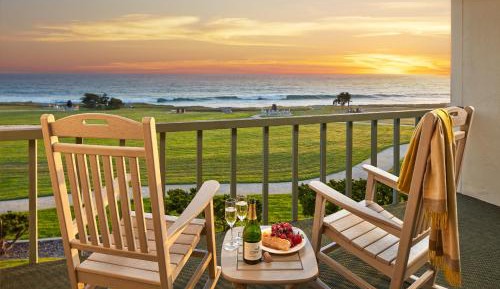 Deluxe King Room with Ocean View and Patio