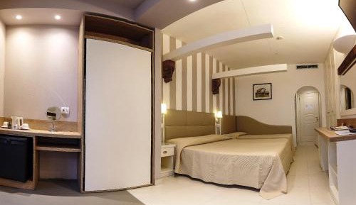 Superior Family Room