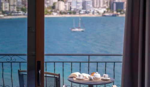 Double or Twin Room with Sea View