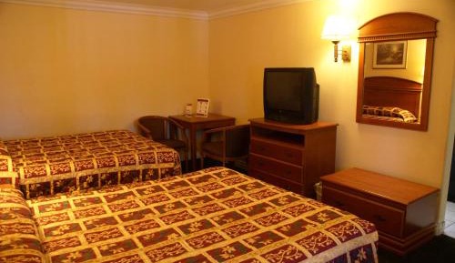 Standard Queen Room with Two Queen Beds