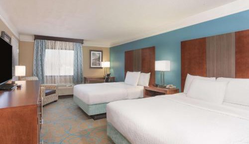 Queen Room with Two Queen Beds - Mobility Access/Non-Smoking