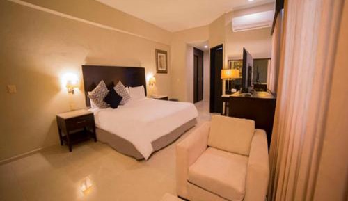 Junior Suite with Spa Bath