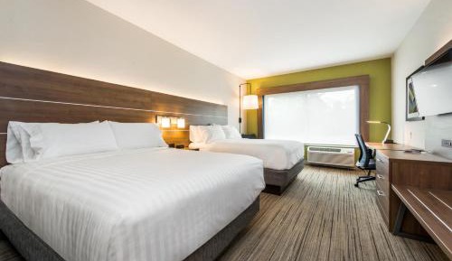 Standard Room with Two Queen Beds