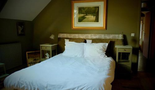 Deluxe Double Room with Private Bathroom
