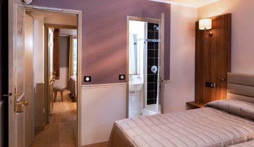 Quadruple Room with Terrace